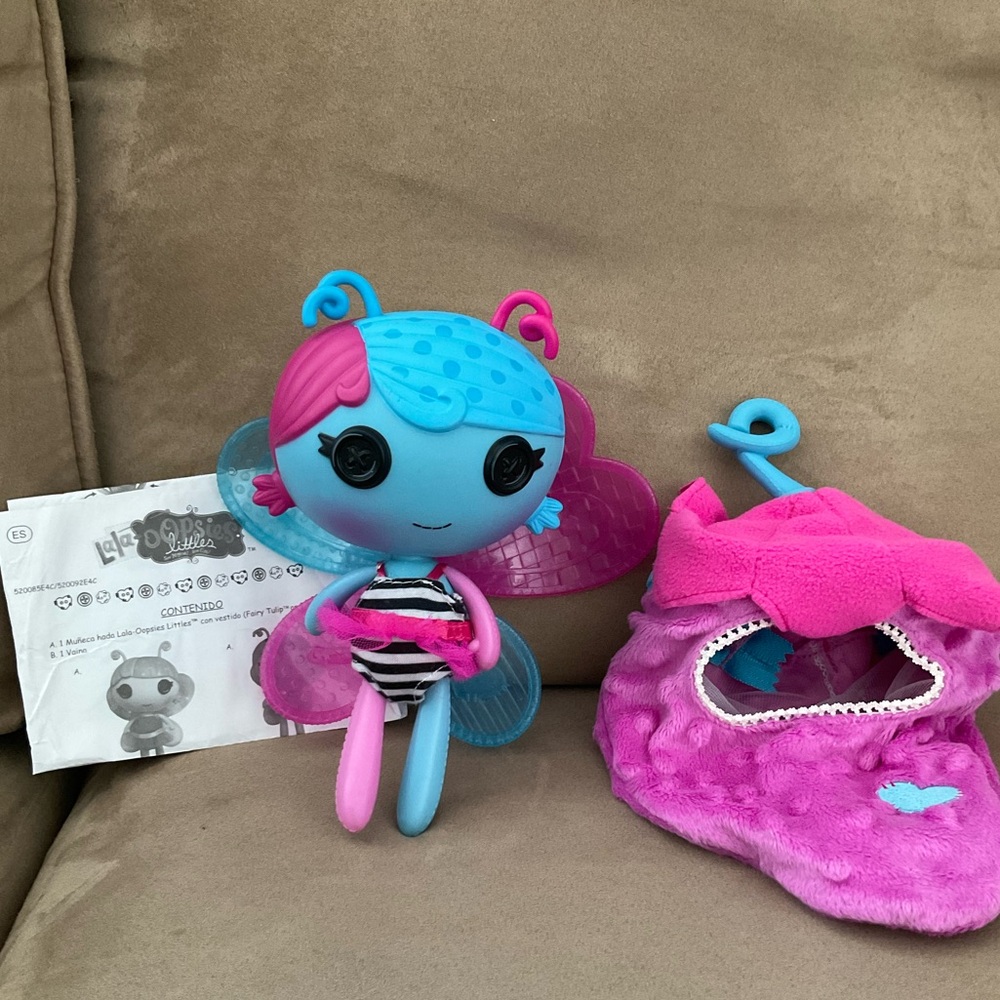 Lalaloopsy Fairy Lilac Doll sleeping pod